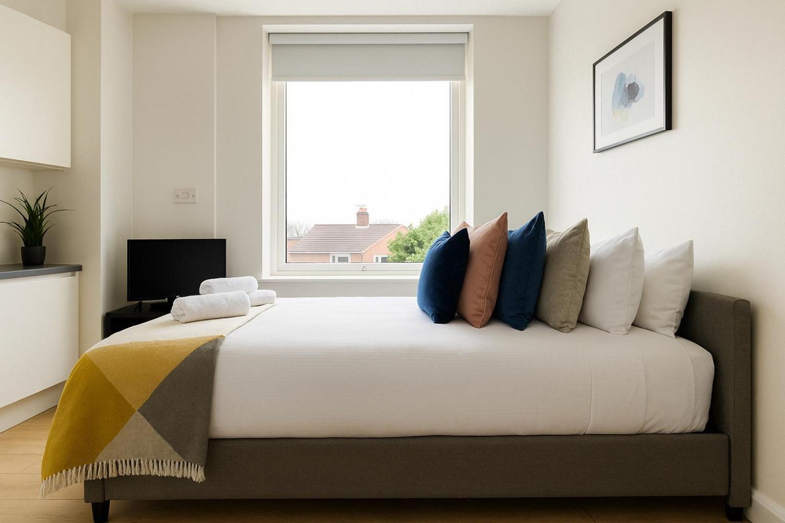 Bright Studio Flat - Walk To River Thames & Kingston Town Surbiton Dış mekan fotoğraf